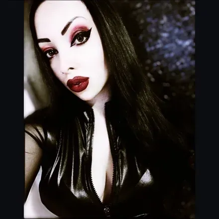 OnlyFans cuenta dead_but_delicious avatar 1