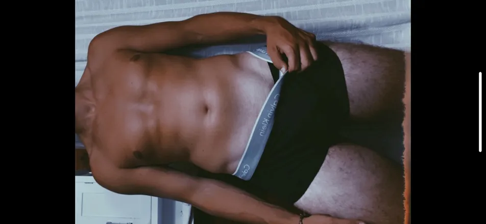 OnlyFans cuenta kmg2001 header 2