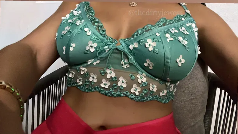 OnlyFans cuenta thedirtyjewess header 2