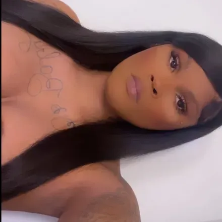 OnlyFans cuenta nikki2477 header 2