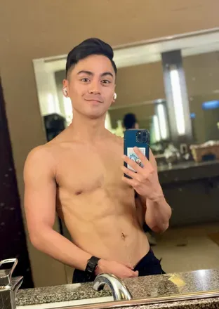 OnlyFans account  jockeysized avatar 1