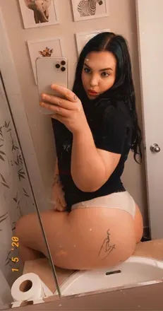 OnlyFans account  h0neeybaby avatar 1