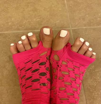 OnlyFans account  missmermaidtoes header 2