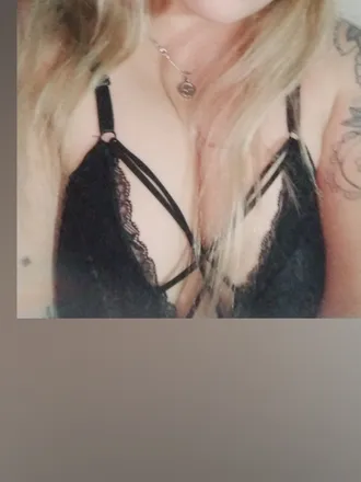 OnlyFans cuenta cloelo11 header 2