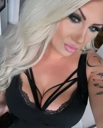 OnlyFans cuenta mirakontio avatar 1