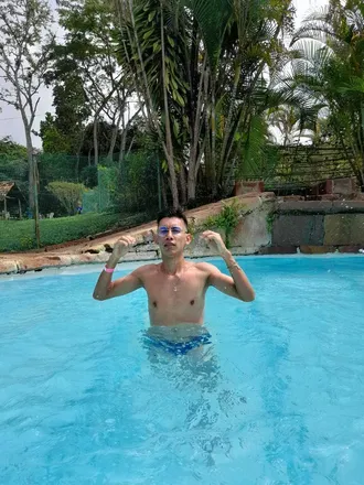 OnlyFans cuenta moiseshotxxx header 2