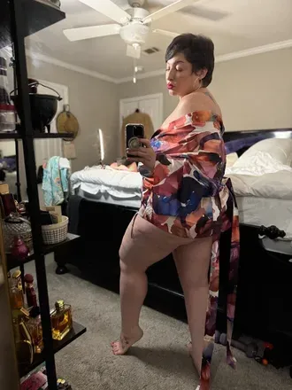 OnlyFans cuenta rosecurves avatar 1