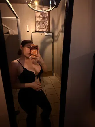 OnlyFans account  theyloveepaulaa avatar 1
