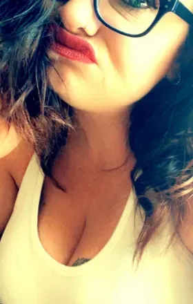 OnlyFans cuenta chaosloveskisses avatar 1