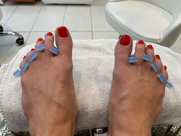 OnlyFans cuenta f.stands.for.feet header 2