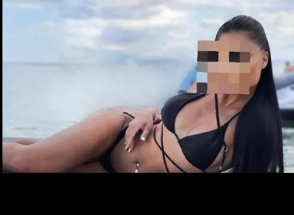 OnlyFans cuenta pocahontasray8 header 2