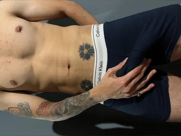 OnlyFans account  manuklein header 2