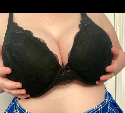 OnlyFans cuenta scarletfeverof header 2