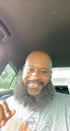 OnlyFans cuenta beardedking83 avatar 1