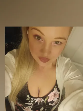 OnlyFans cuenta barbieewild header 2
