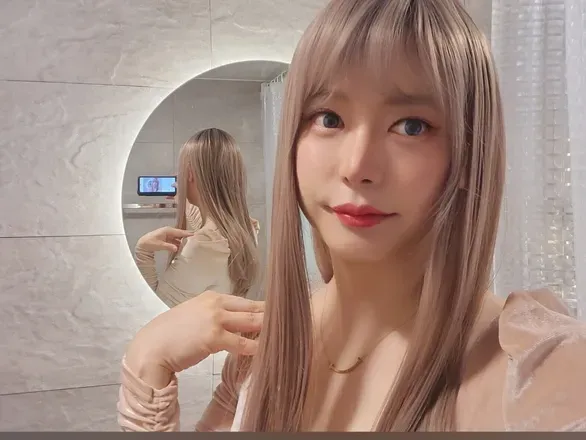 OnlyFans cuenta jennie-cd header 2