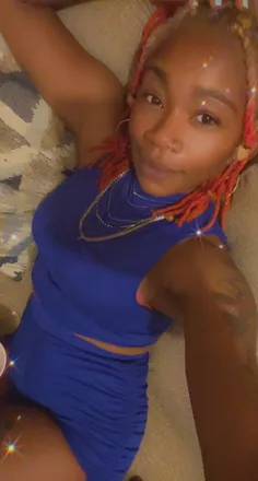 OnlyFans cuenta prettybrown911 header 2