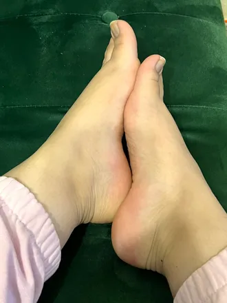 OnlyFans cuenta theguatemalangirl header 2