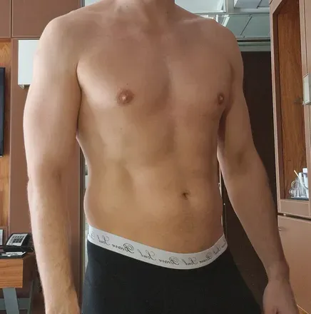 OnlyFans cuenta worshipperuk avatar 1