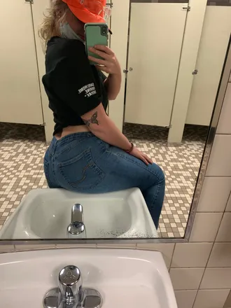 OnlyFans cuenta tabbieee header 2