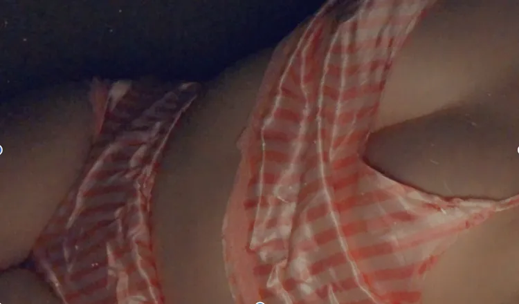 OnlyFans cuenta megan411 header 2