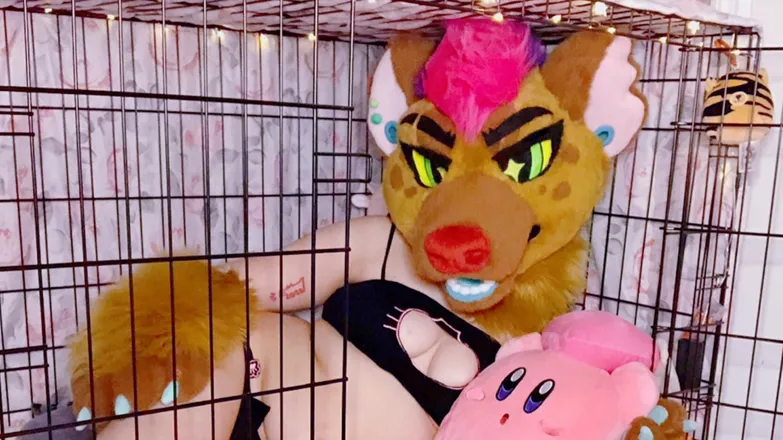 OnlyFans cuenta hyenahottie header 2