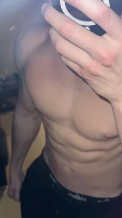 OnlyFans cuenta oleksandrbond header 2