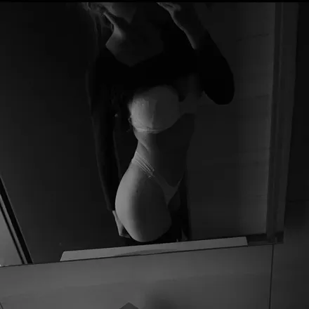 OnlyFans cuenta anna_mars header 2