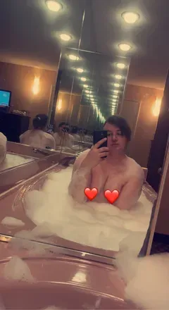 OnlyFans cuenta queenlea96 header 2