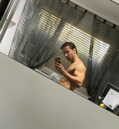 OnlyFans cuenta mr.niceguy52 header 2