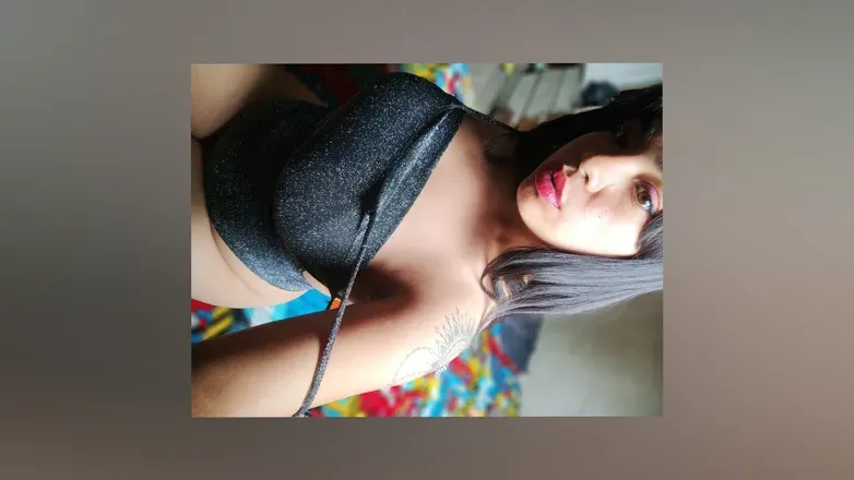 OnlyFans cuenta lulasecret header 2
