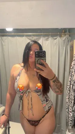 OnlyFans of sexysexylexi