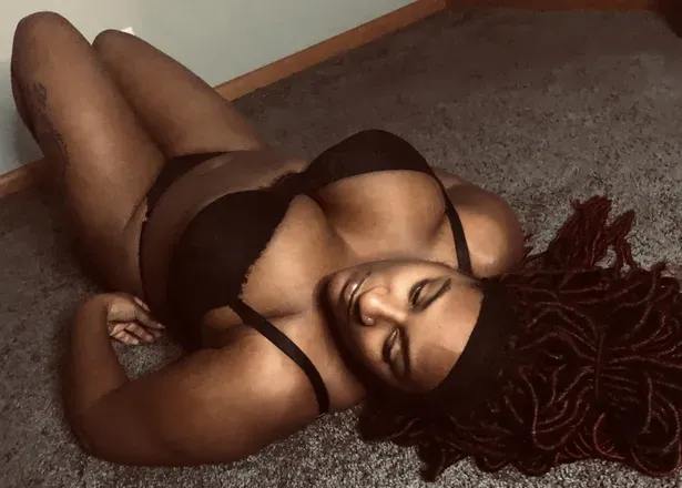 OnlyFans cuenta thiccmamadannifree header 2