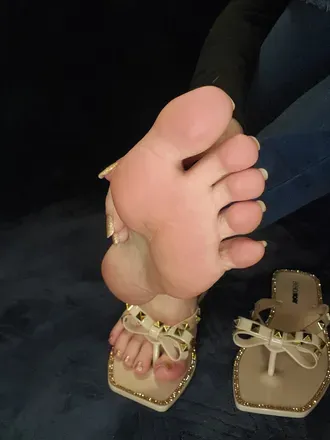 OnlyFans cuenta chanelstoes14 avatar 1