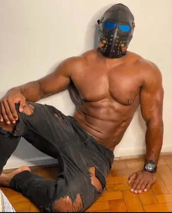 OnlyFans cuenta mrblack_dotfree avatar 1