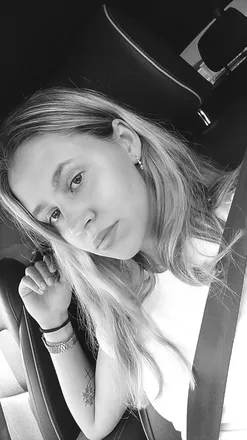 OnlyFans account  emmita2001 header 2