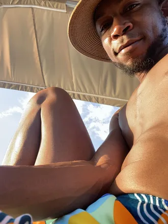 OnlyFans cuenta iamboygenius header 2