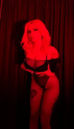 OnlyFans cuenta monaelena664 avatar 1