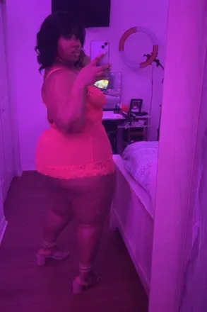 OnlyFans account  u48466405 avatar 1