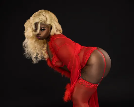 OnlyFans account  theprettiestdoll header 2