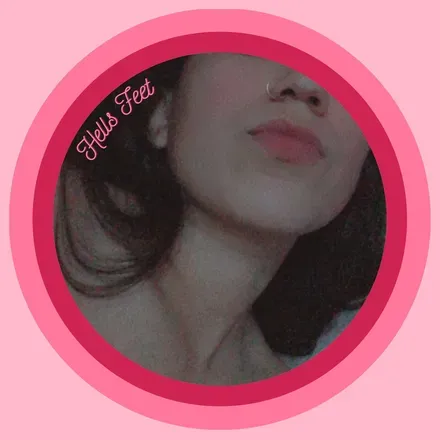 OnlyFans account  hellie420 avatar 1
