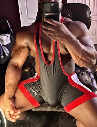 OnlyFans cuenta thedaddiesboi avatar 1