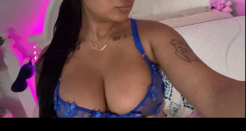 OnlyFans cuenta sashavalentinee header 2