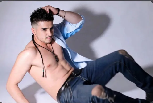 OnlyFans cuenta erotictoyboy69 header 2