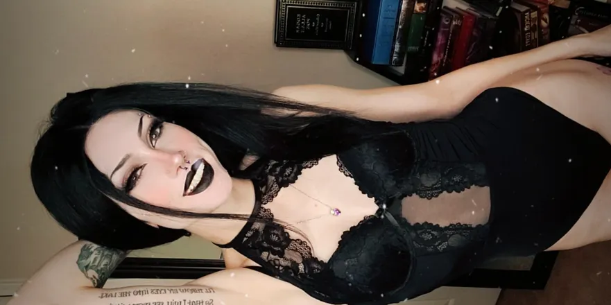 OnlyFans account  sabrinadraconia header 2