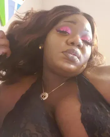 OnlyFans cuenta juiicybetty header 2
