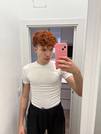 OnlyFans account  aeadrii header 2