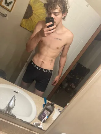 OnlyFans account  l.skywalker13 header 2