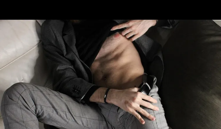 OnlyFans cuenta loyalpervboy header 2