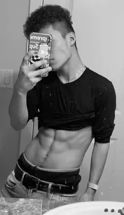 OnlyFans account  maxpapi avatar 1